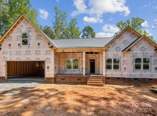 1114 Mauney Rd, Stanley, NC 28164