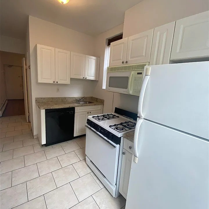 112 14th St #5