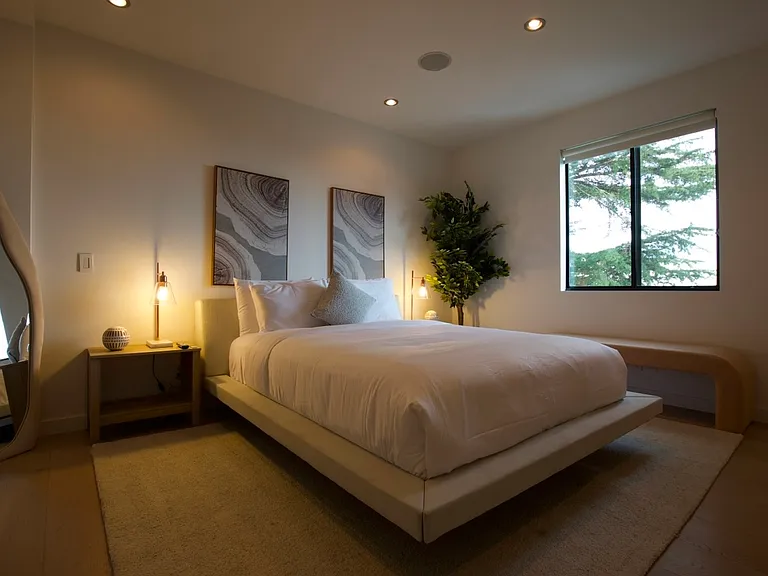 2260 Maravilla Dr — Photo 25