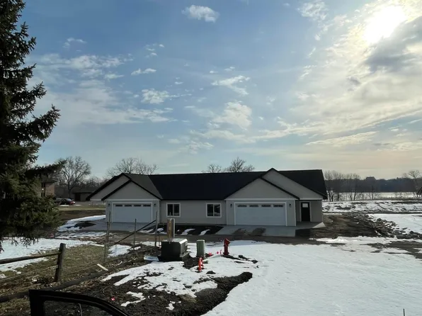 323 1/2 Fairgrounds Rd N Unit 2, Alexandria, MN 56308