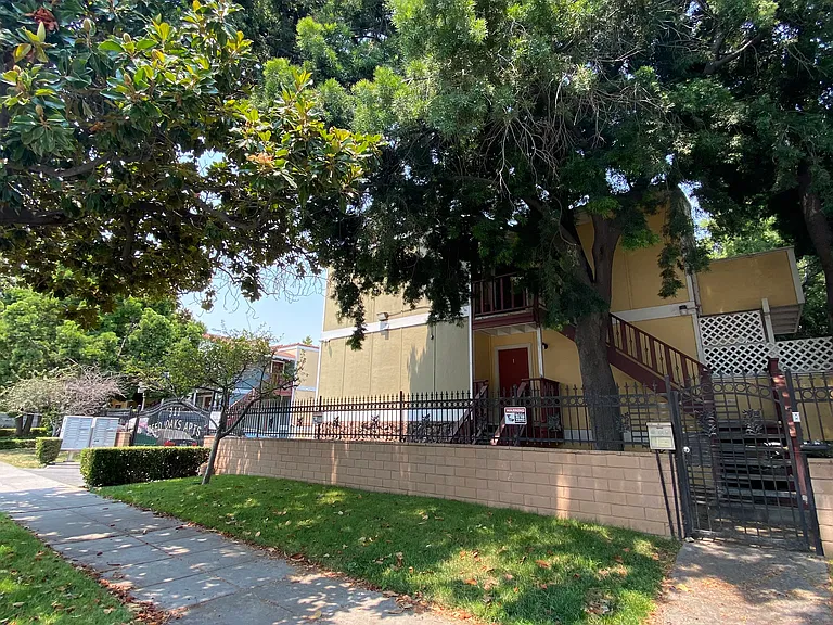 Reed Oaks Apartments — Photo 7