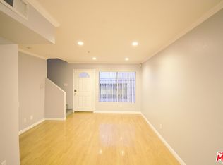8816 Burnet Ave UNIT 6, North Hills, CA 91343