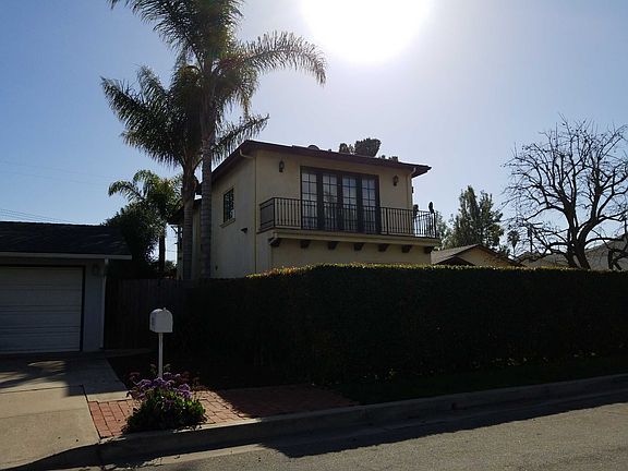 2nd image of 3721 Brent St