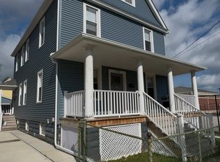 2102 Quail St #UP, Lakewood, OH 44107