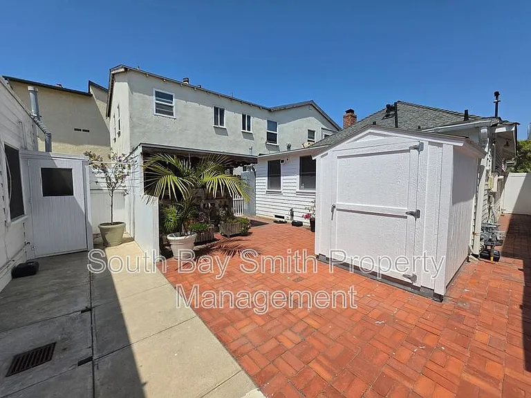 57 7th Ct — Photo 12