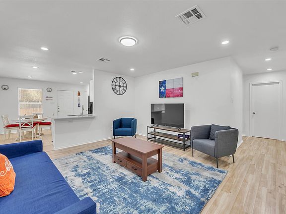 3rd image of 3514 Banda Ln