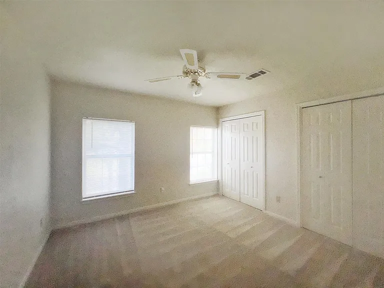 6204 Old Harbor Ln — Photo 29