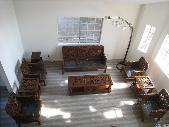 4th image of 1432 Palm Ave #2