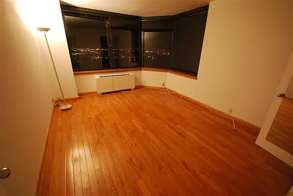 Rented by Luxury Habitat | media 29