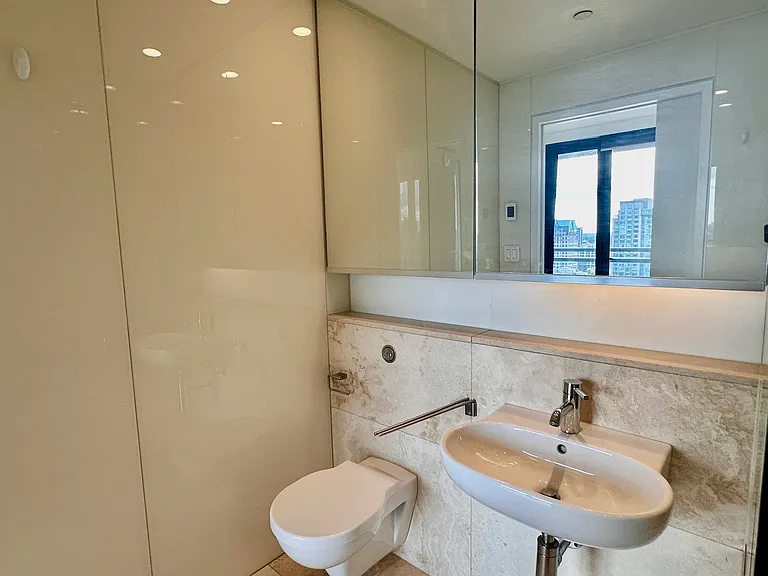 838 W Hastings St #24XX — Photo 21