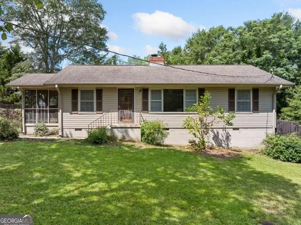 232 Hilltop Ln, Toccoa, GA 30577