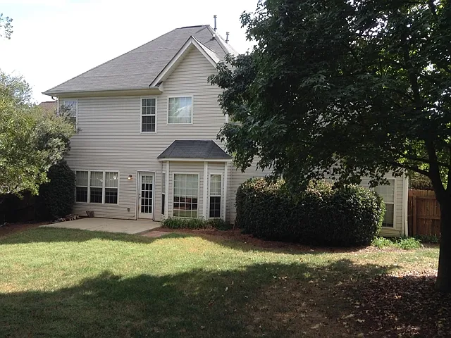 8113 Marett Ct — Photo 10