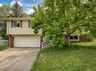 919 Jana Cir, Papillion, NE 68046