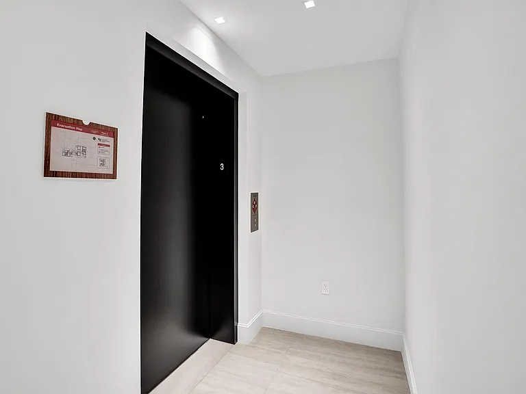 305 Briny Ave #306 — Photo 13