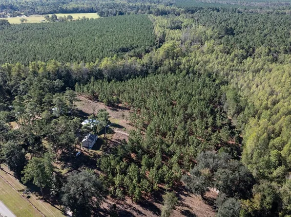 2437 State Highway 121, Glennville, GA 30427