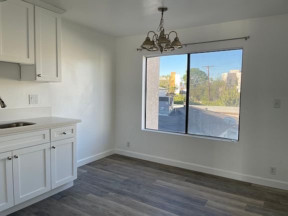 4th image of 6124 Hazelhurst Pl