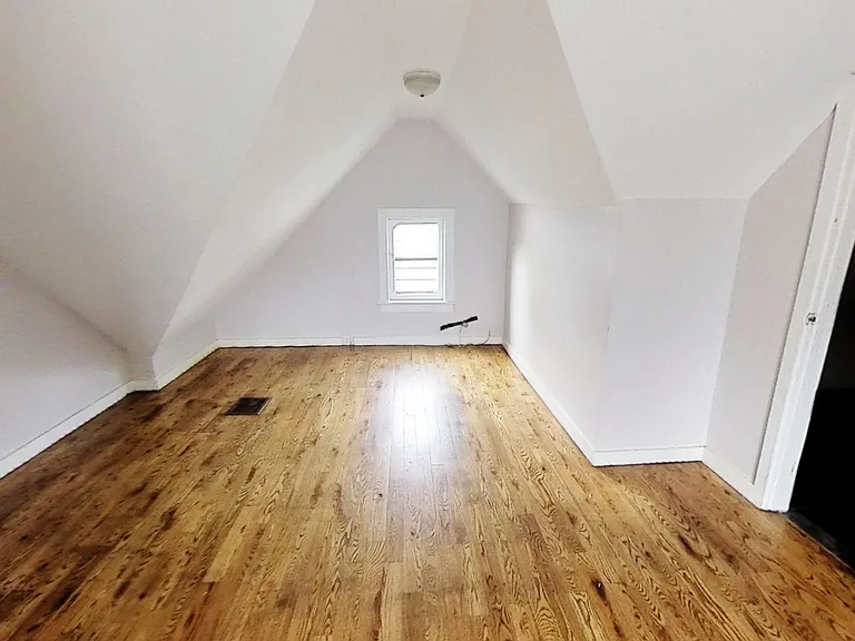 439 Meigs St #5 — Photo 3