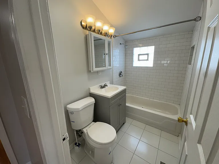 1461 W 114th Pl — Photo 9
