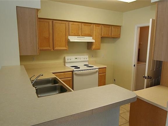 3rd image of 1155 Villagio Cir Unit 203