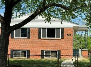 5008 Meade St NE, Washington, DC 20019