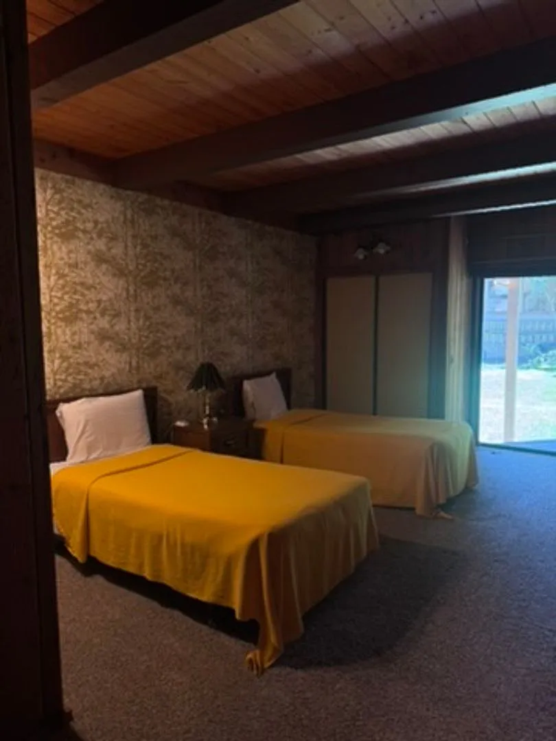Spacious Furnished 3BD + Den / 3BA Mountain Condo | Pet Friendly | Villa de los Pinos — Photo 1