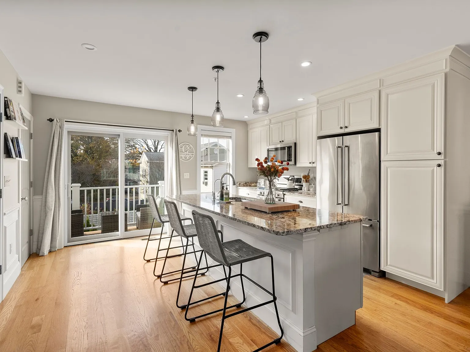 3 bed, 2.5 bath, 1757 sqft, $4,500 — Photo 1