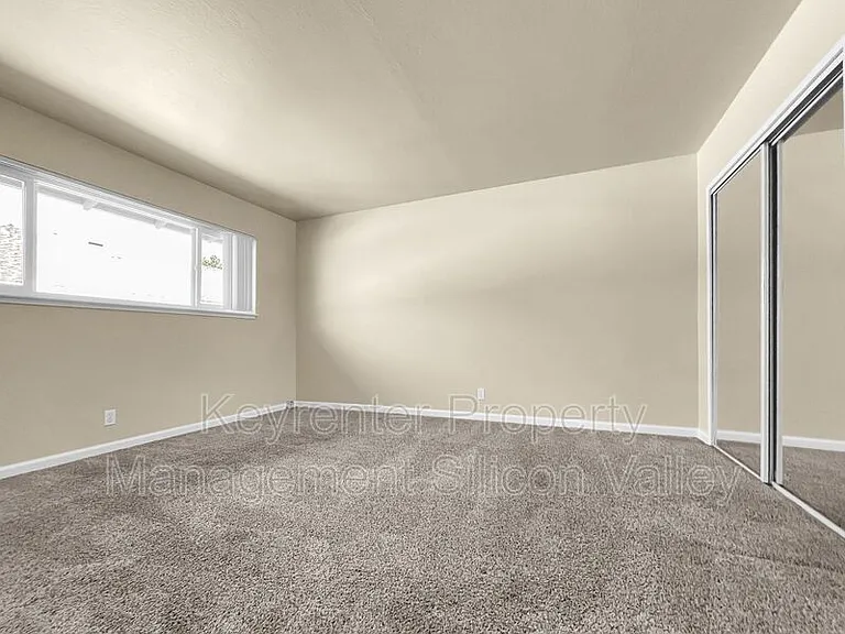 362 W Olive Ave #11 — Photo 5