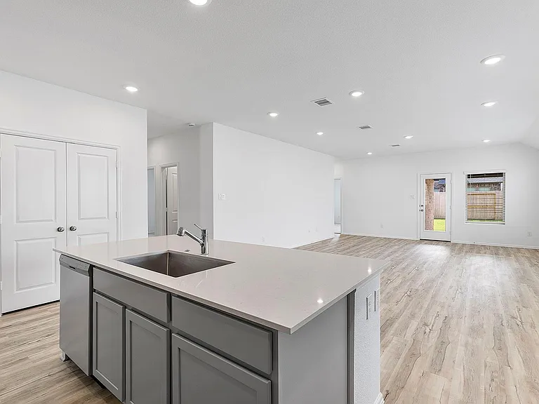 31546 Beacon Cove Trl — Photo 9