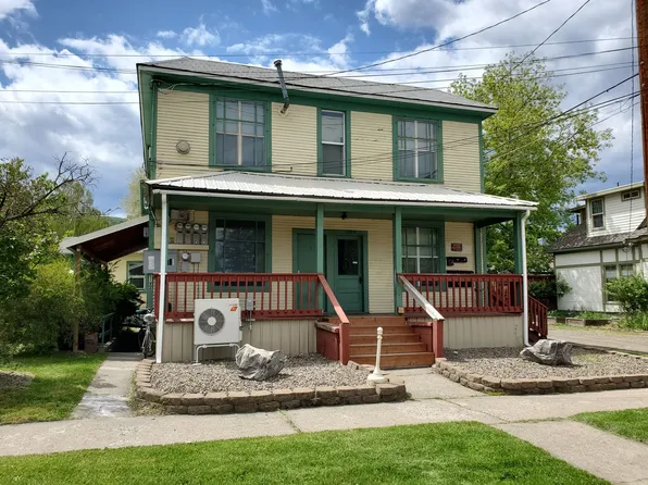 8th St. Apartments, 1204 8th St #2, La Grande, OR 97850