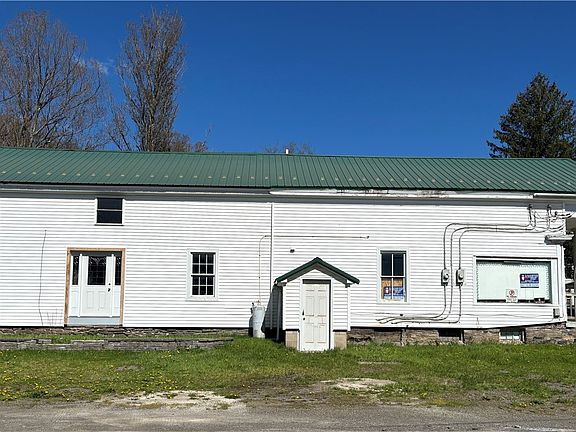 2nd image of 43 Main St