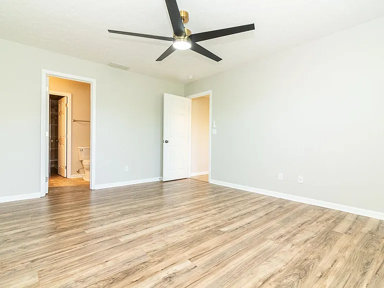 134 Twin Lakes Dr — Photo 12