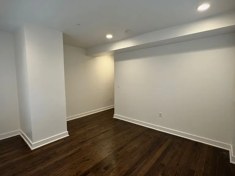 236 S Watkins St — Photo 3