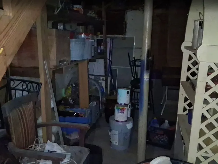 1690 E Johns Ave — Photo 2