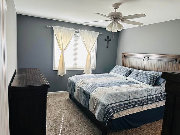 4th image of 303 Vail St