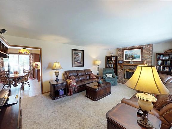 5th image of 4655 Richmond St
