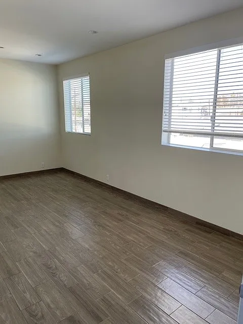 1 bed, 710 sqft, $2,345 — Photo 2