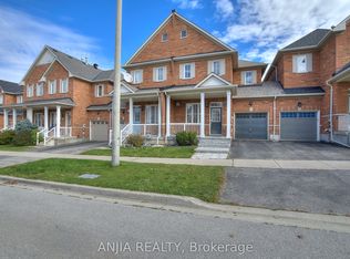 9 Picnic St, Richmond Hill, ON L4E 5C4