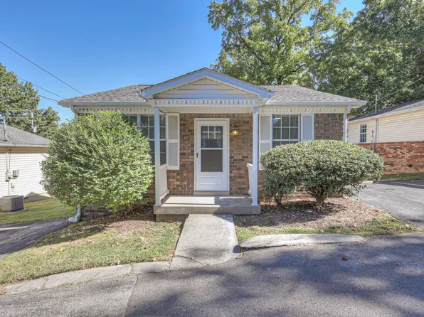147 Five Oaks Dr, Nashville, TN 37217