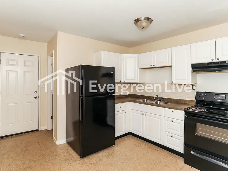 2445 Schon Dr — Photo 6