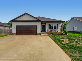 443 Cedar Run St, Bowling Green, KY 42101