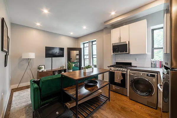 Rented by ATM Realty Service Inc | media 8