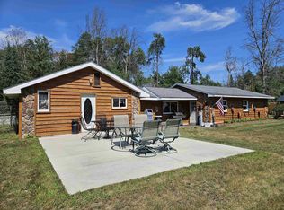 W10950 Center Ave, Crivitz, WI 54114