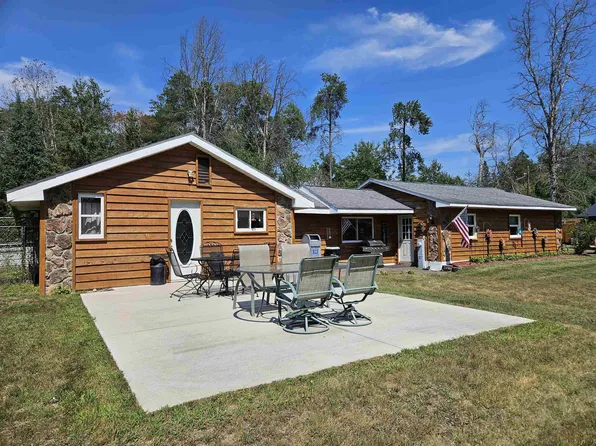 W10950 Center Ave, Crivitz, WI 54114