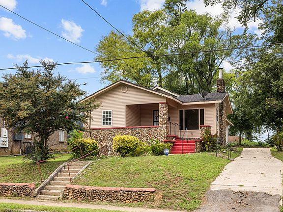 2nd image of 2320 Court R