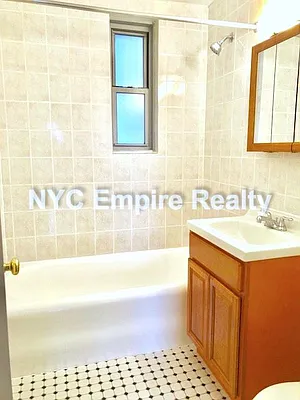 Rented by NYC Empire Realty Inc | media 19