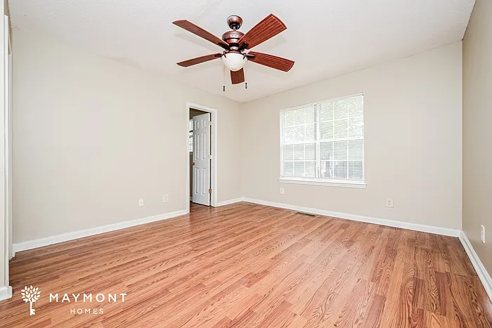 373 Smokewood Way — Photo 8
