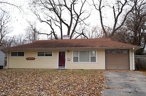 1st image of 7606 E 113th St