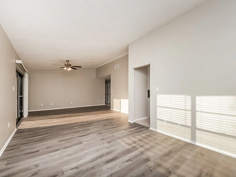 12020 Sula St — Photo 5