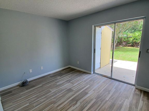 5th image of 12383 Antonio Cir