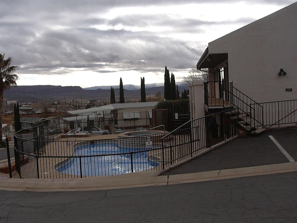 1st image of 840 N Twin Lakes Dr #230